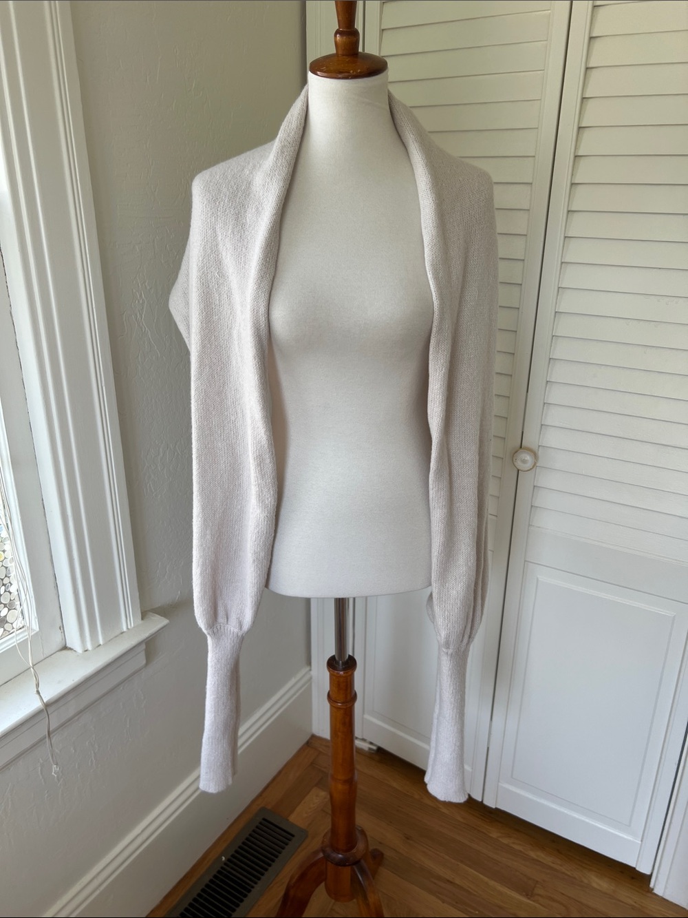 Light Cream Open-Front Women’s Shawl Collar Sweater